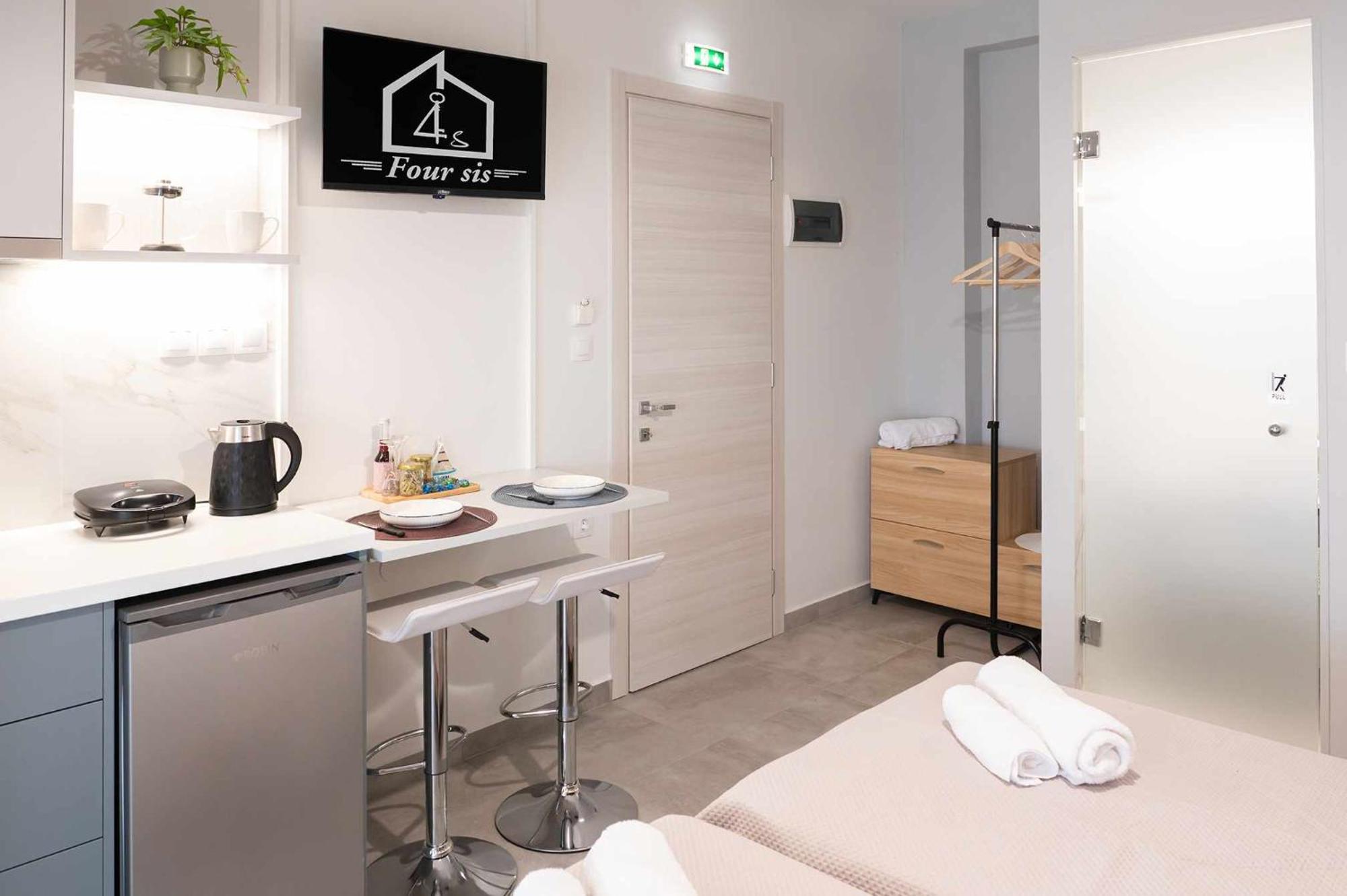 Four Sis Rooms Mangana Экстерьер фото